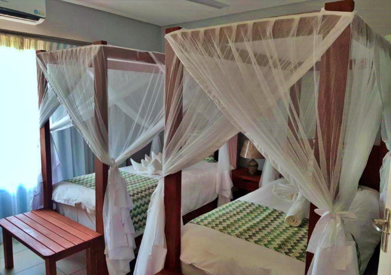 Tlou Safari Lodge Kasane Eksteriør billede