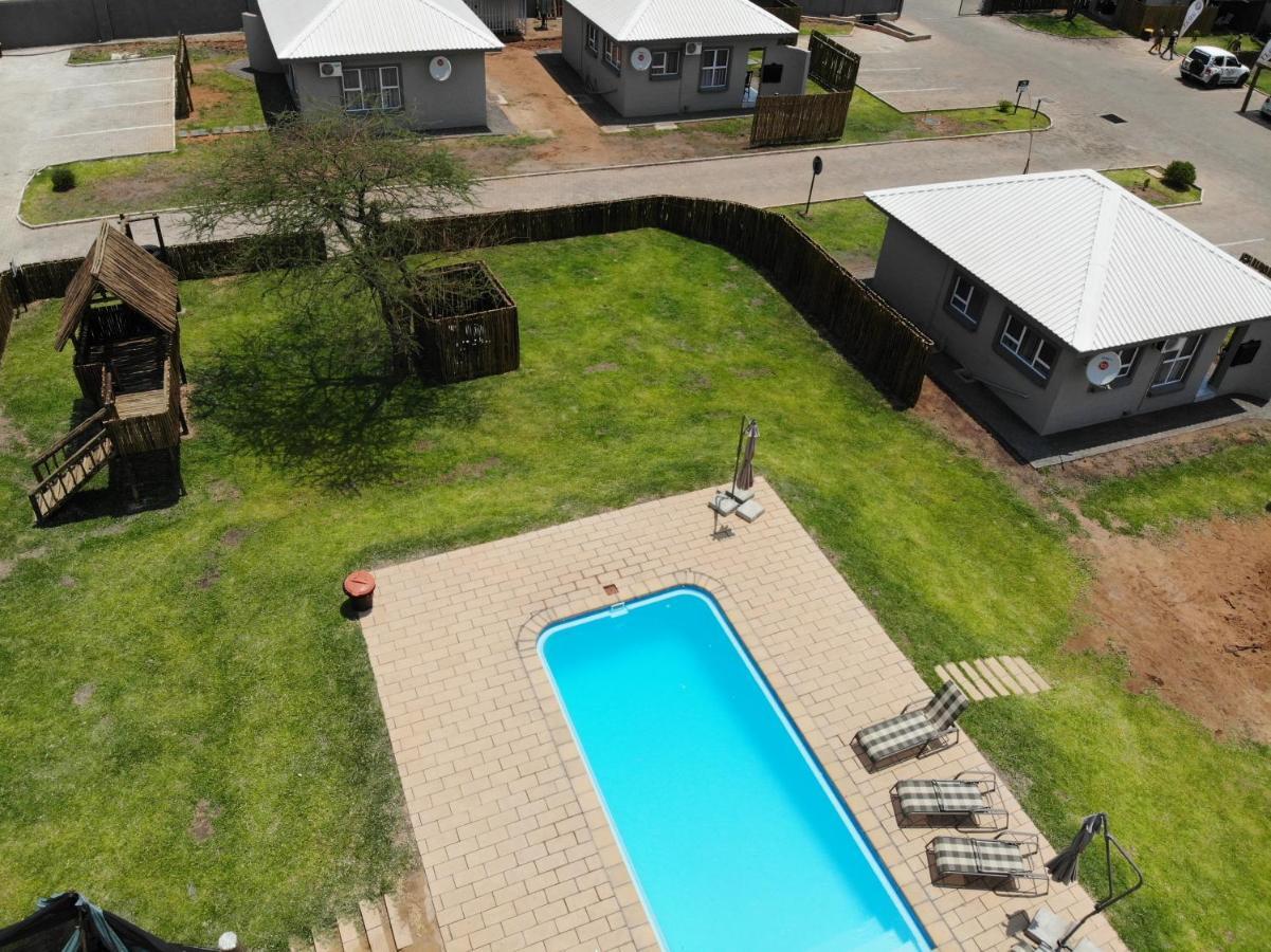 Tlou Safari Lodge Kasane Eksteriør billede